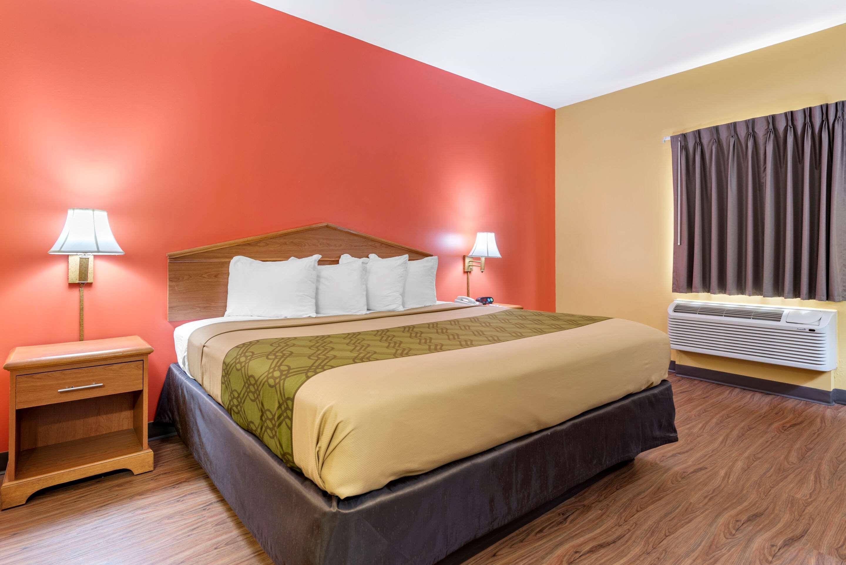 Econo Lodge Louisville Airport Exterior foto